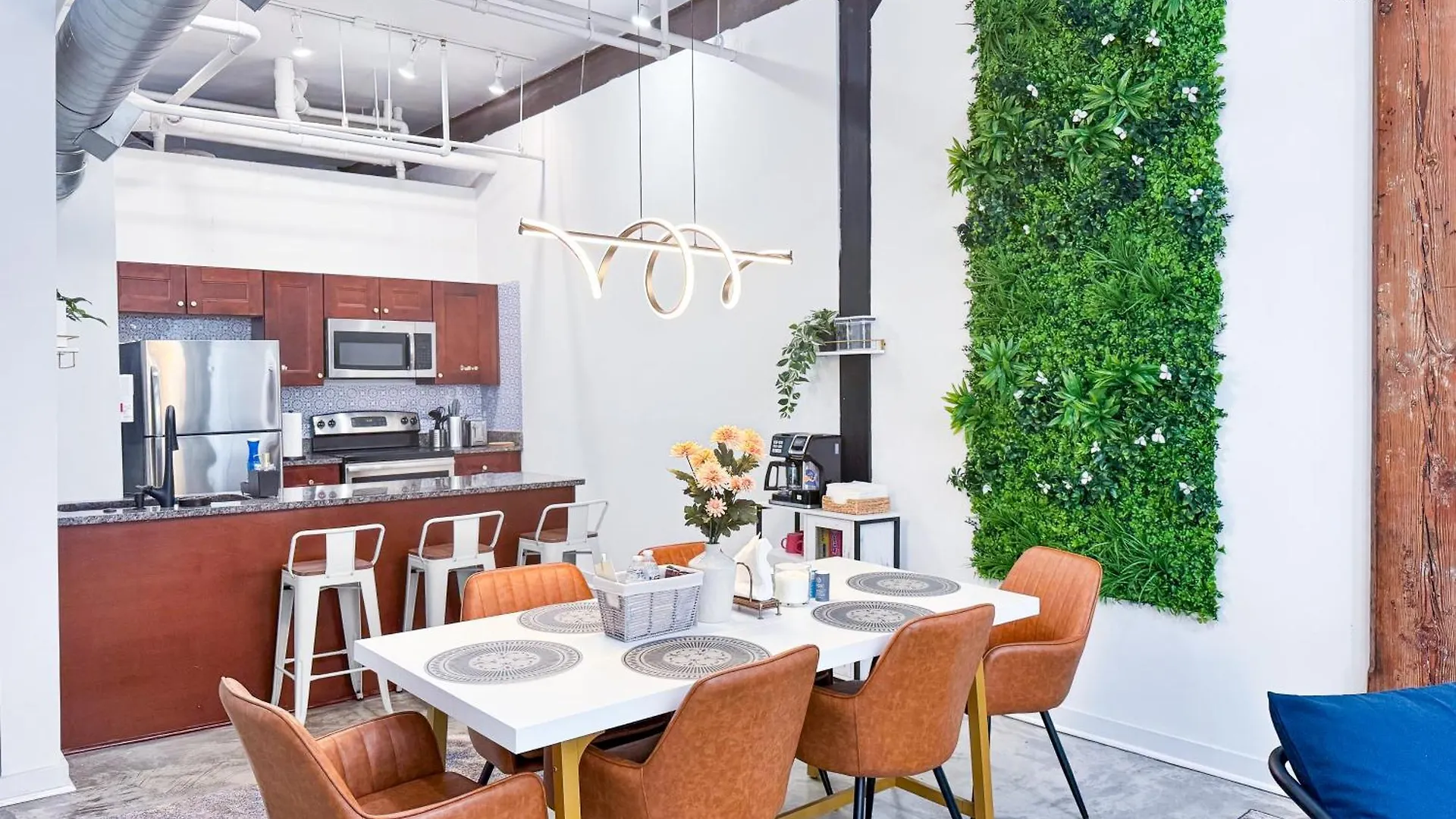 The Stallion #106 - Walk To Museums, Luxe Loft With Free Gated Parking ممفيس
